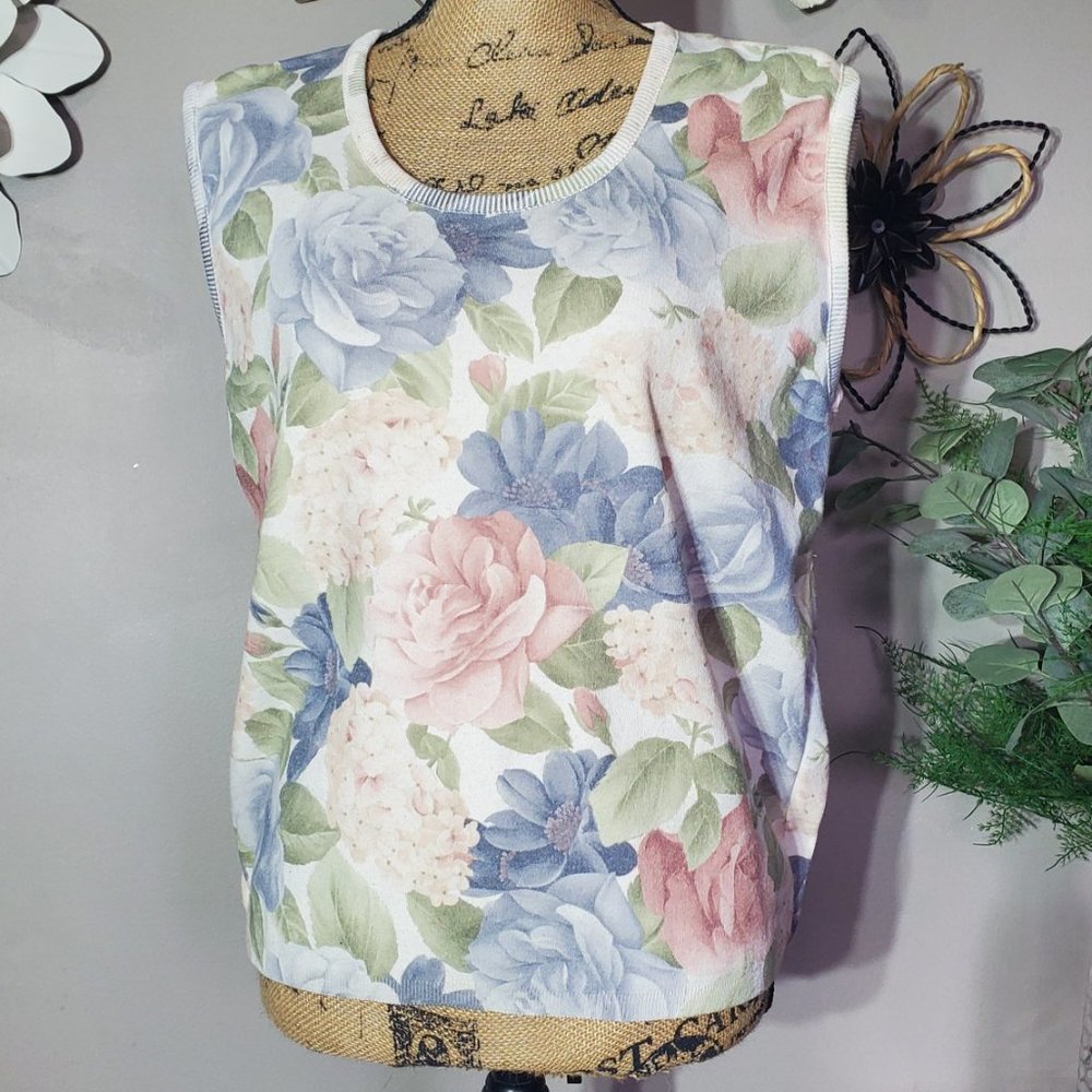 Vintage TAPESTRY Womens Large Pastel Floral Sweater Vest Made in USA
